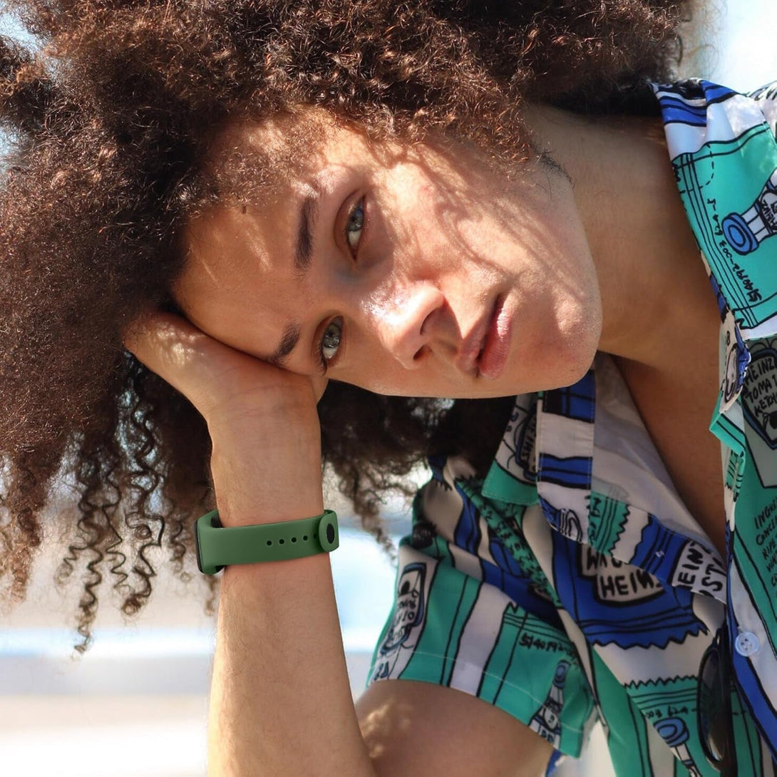 Meliya Bands for Amazfit Band 7 Straps, 4-Pack Soft Silicone Sport Replacement Bracelet Strap for Amazfit Band 7 Fitness & Health Tracker Women Men