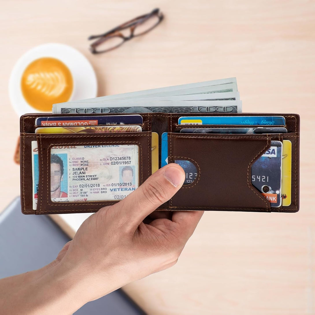 Slim Minimalist Mens Bifold Wallet, RFID Blocking Genuine Leather Wallet for Men with ID Window and 8 Cards Slot.（Coffee）