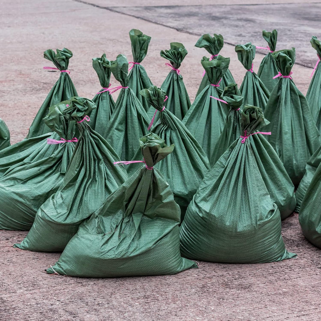 Shappy 100 Pieces Empty Sandbag Heavy Duty Flooding Outdoor Woven Polypropylene Sand Bags with Solid Ties for UV Protection Emergency Situation Roadblock Building Construction, 26 X 14 Inches (Green)