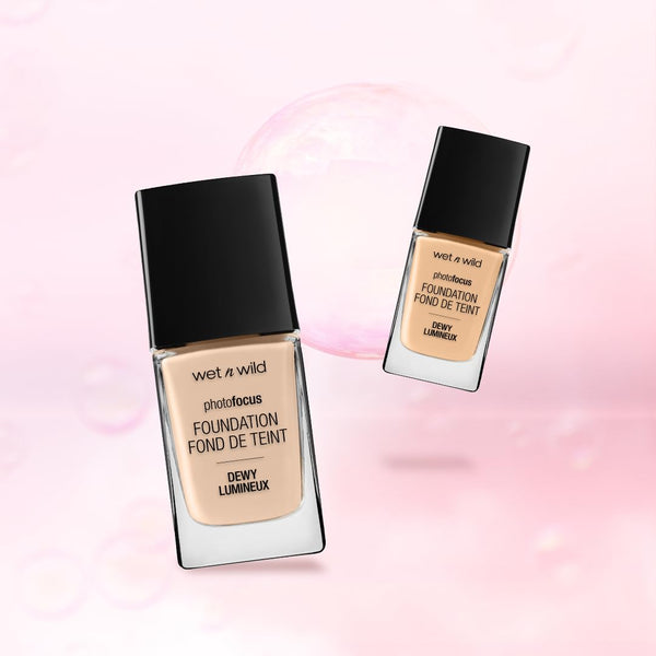 Wet N Wild Photo Focus Dewy Liquid Foundation Makeup, Soft Beige (Packaging May Vary)