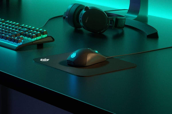 SteelSeries QcK Gaming Mouse Pad - Small Cloth - Optimized For Gaming Sensors Black Small Classic