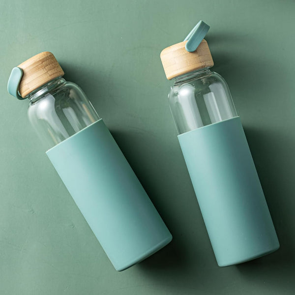 21oz Borosilicate Glass Water Bottles with Silicone Non-Slip Sleeve & Leak-Proof Lid-Reusable Drink Bottle for Office,Travel,Gym,Hiking-BPA