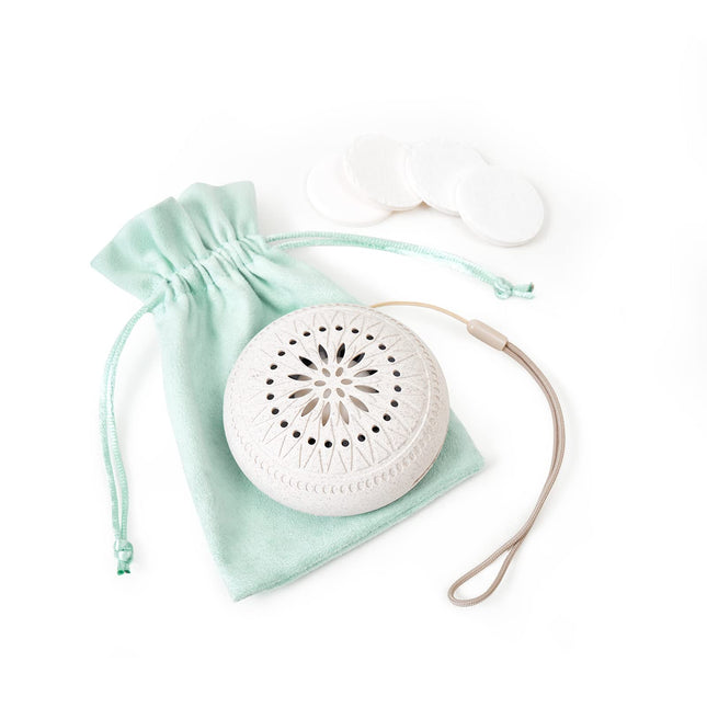 Mini Diffuser Desk Diffuser for Office Mini Essential Oil Diffuser Waterless wit