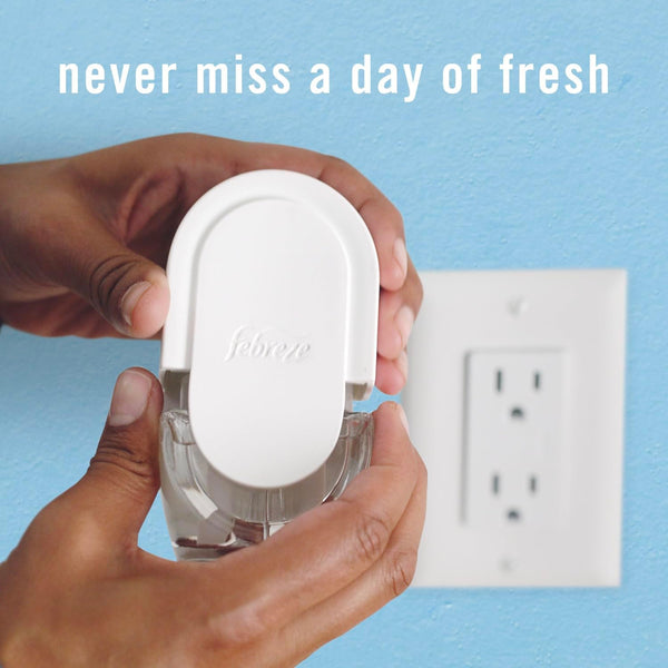 Febreze Plug in Air Freshener, Odor-Fighting Scented Oil Refill, Air Fresheners for Home and Bathroom and Kitchen, Long Lasting for Strong Odors,
