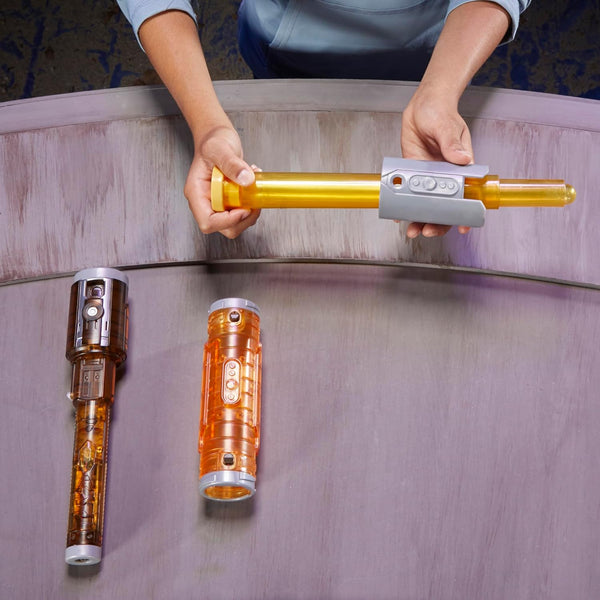 STAR WARS Lightsaber Forge Kyber Core Jedi Knight Yord Fandar, Officially Licensed Yellow Customizable Electronic Lightsaber, Toys for 4 Year Old