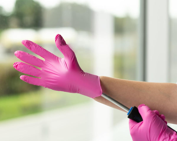 FRAMAR Pink Gloves Disposable Latex Free Ã¢ÂÂ Pink Nitrile Gloves Medium, Latex Free Glove Medium, Guantes De Nitrilo, for Hair Dye, Salon,