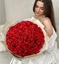 Hawesome 12PCS Artificial Silk Flowers Realistic Roses Bouquet Long Stem for Home Wedding Decoration Party (Red, 6 Flowers 6 Buds) Red 6 Flowers 6