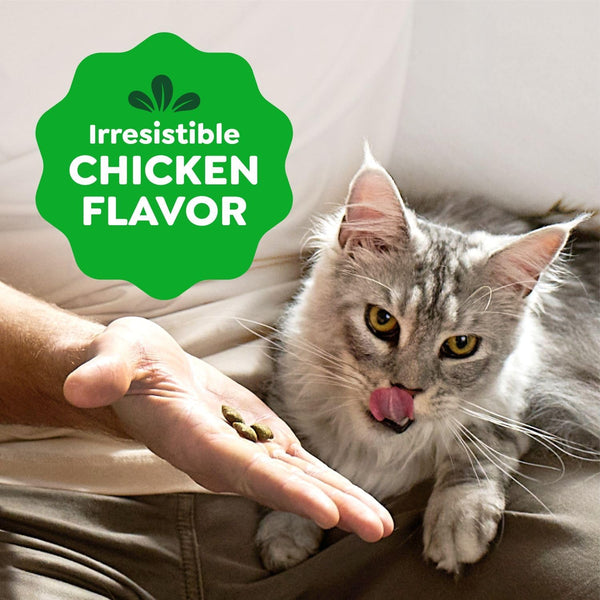 Greenies Feline Smartbites Healthy Indoor Cat Treats, Chicken, 2.1 oz | Veterinarian-recommended, Fiberblend Formula, supports digestion, under 2