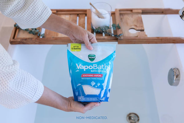Vicks Vapobath, Bath Salts, Bath Bomb, Non-Medicated Bath Crystals, Comforting Vicks Vapors, Vapor Bath, Aromatherapy with Eucalyptus and Menthol