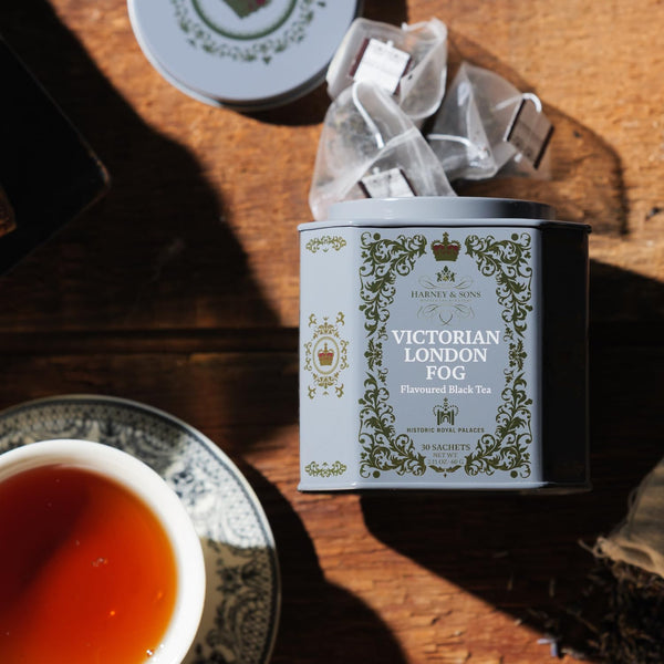 Harney & Sons Victorian London Fog Tea, 30 Sachets in Tin | Black and oolong teas with bergamot, vanilla, citrus and lavender. Contains caffeine.