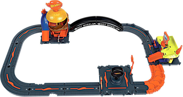 Hot Wheels City Track Pack, 10 Piece Set Includes Track Base & Various Track Pieces to Build a Cityscape, with 1 Hot Wheels Car, Connects to Other