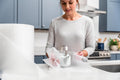 Duck Brand Small Bubble Cushioning Wrap for Fragile Moving & Shipping - 175 ft Packing Wrap for Extra Protection in Boxes & Mailers - Clear Roll,