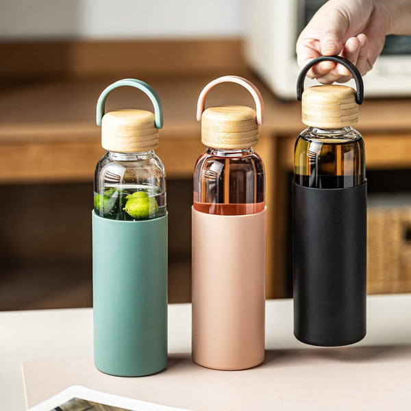 21oz Borosilicate Glass Water Bottles with Silicone Non-Slip Sleeve & Leak-Proof Lid-Reusable Drink Bottle for Office,Travel,Gym,Hiking-BPA