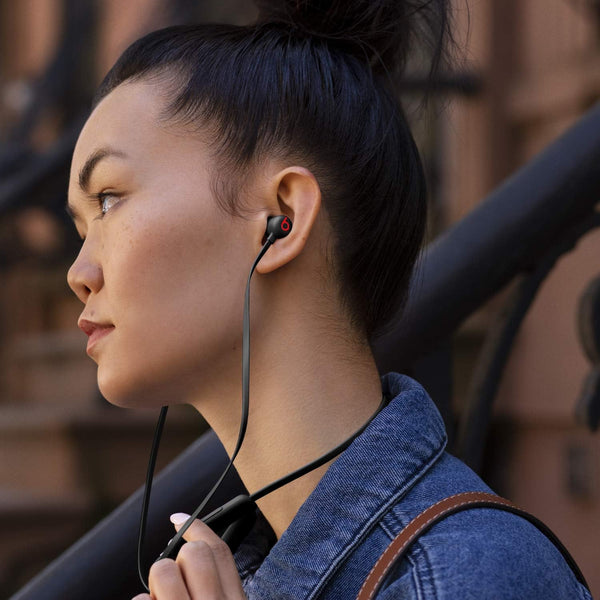 Beats Flex Wireless Earbuds - Apple W1 Headphone Chip, Magnetic Earphones, Class 1 Bluetooth, 12 Hours of Listening Time, Built-in Microphone -