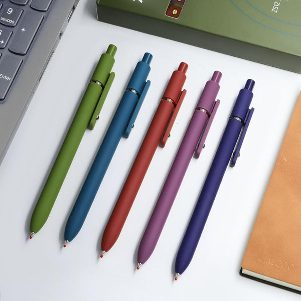 UIXJODO Gel Pens, 5 Pcs 0.5mm Black Ink Pens Fine Point Smooth Writing Pens with Silicone Grip, High-End Series Metal Clip Retractable Pens for