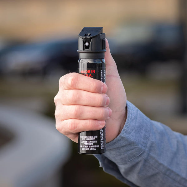 SABRE Magnum 120 Pepper Spray, 40 Bursts, 12-Foot (4-Meter) Range, Extra Large 92.4 Gram Canister, UV Marking Dye, Flip Top Safety, Black