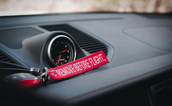 Apex Imports AIXEPA 10x Remove Before Flight Red/White Key Chain 5.5" x 1" (10 Pack)