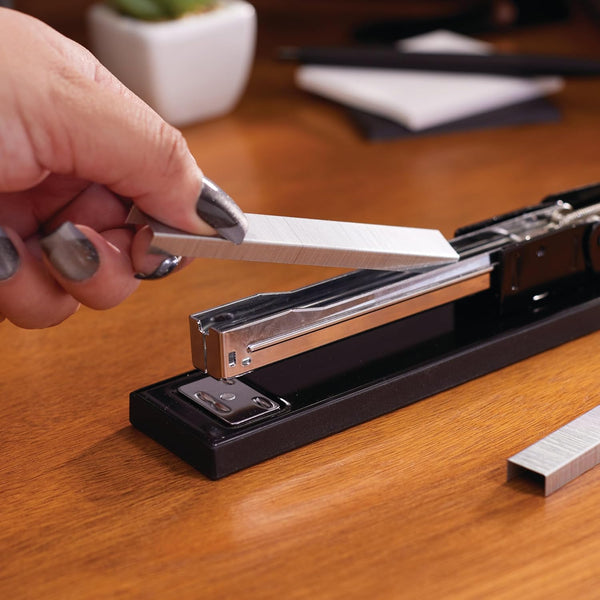 Swingline Stapler, 20 Sheet Capacity, LightDuty 405, Jam Free, Metal, Black (S7040501) Black 1 Count (Pack of 1)