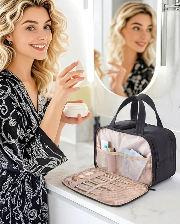 BAGSMART Travel Toiletry Bag, Puffy Large Toiletry Bag for Women, Lightweight Cosmetic Makeup Bag Organizer with Handle for Traveling,