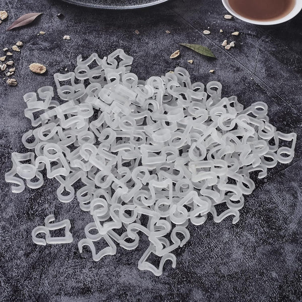 AccEncyc 100 Pcs Outdoor Light Clips Hooks for Outdoor String Lights Gutter Clips for Hanging Christmas Village Accessories 100Pcs Clear