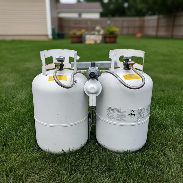 15 inch (packs of 2) RV Propane Hoses with Gauge, Stainless Steel Braided Camper Tank Hose,Rv lp Gas Hoses Connector for Standard Two-Stage