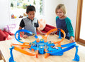 Hot Wheels Track Set with 1:64 Scale Toy Car, 4 Intersections for Crashing, Powered by a Motorized Booster, Criss-Cross Crash Track (Amazon
