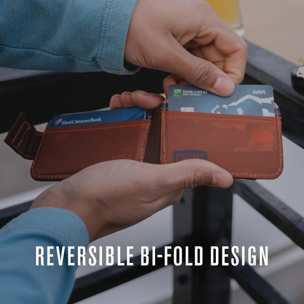 Chums Bandit Bi-Fold Wallet Ã¢ÂÂ Slim RFID Wallet for Men & Women, Reversible Card, ID & Money Holder (Olive/Tan)