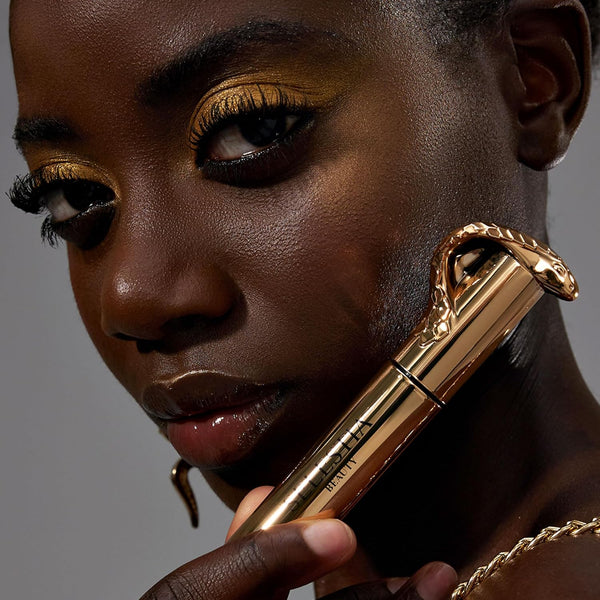 Black Mascara Queen Cobra Ã¢ÂÂ Volumizing, Curling, Lengthening Ã¢ÂÂ Soft Brush for Smooth Application Ã¢ÂÂ Long-Lasting & Weather-Proof