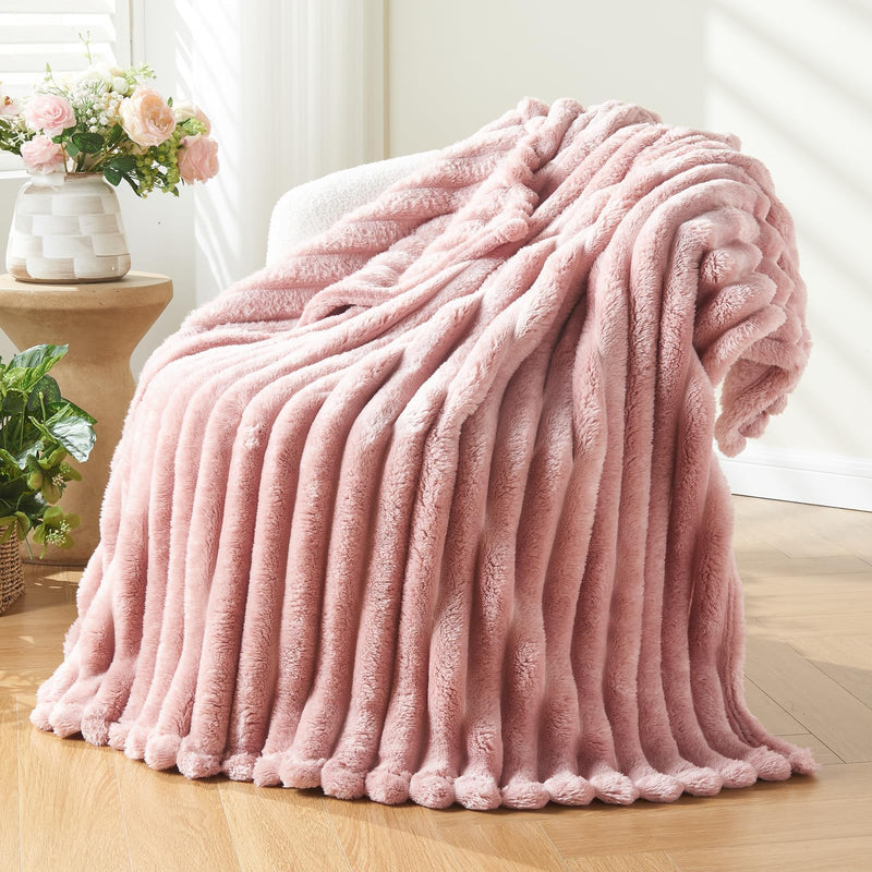 NEWCOSPLAY Super Soft Throw Blanket Pink Premium Silky Flannel Fleece 3D Ribbed Jacquard Lightweight Bed Blanket All Season Use (Pink Ribbed,