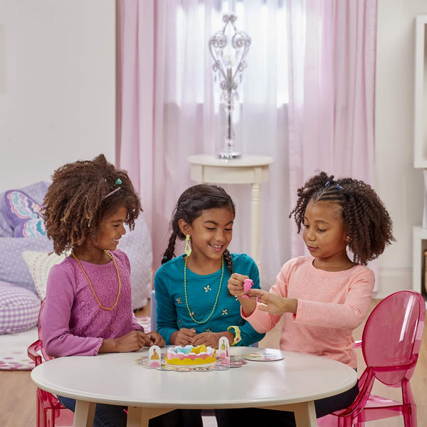 Hasbro Gaming Pretty Pretty Princess: Edition Board Game Featuring Disney Princesses, Jewelry Dress-Up Game for Kids Ages 5 and Up, for 2-4