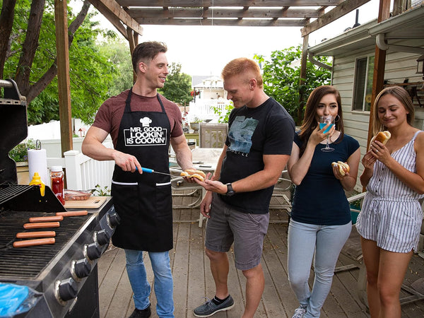 ALLER HOME&KITCHEN Funny Apron for Men, 2 Large Pockets One Size Fits All Chef Apron for Grilling, Cooking, BBQ Accessories Mr. Good Looking is