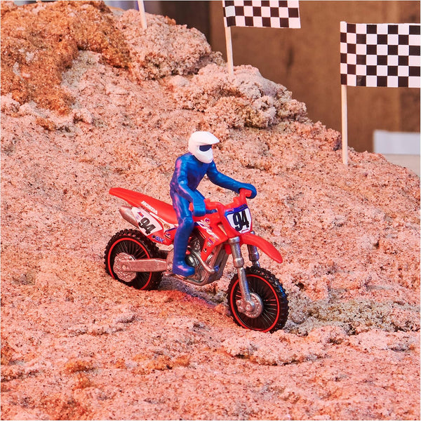 Supercross, Authentic 5-Pack of 1:24 Scale Die-Cast Motorcycles with Rider Figure, Toy Moto Bike for Kids and Collectors Ages 3 and up