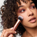 Real Techniques 5 Piece Everyday Essentials Makeup Brush Set, Includes 4 Brushes & Makeup Sponge, for Foundation, Blush, Bronzer, Contour,