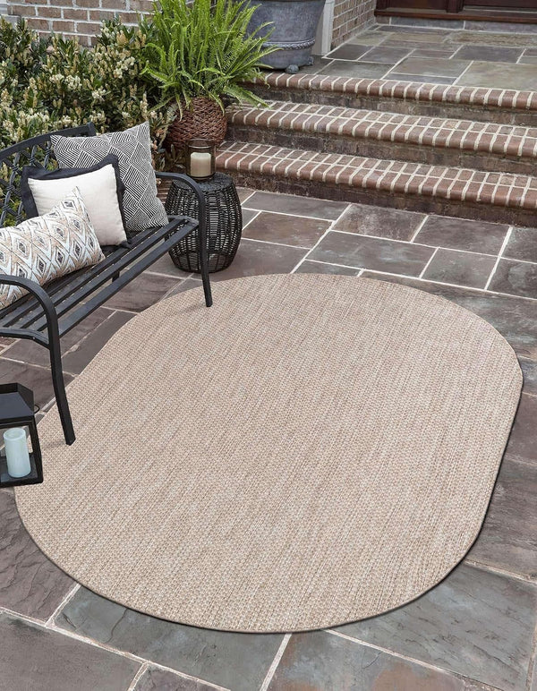Unique Loom Outdoor Solid Collection Area Rug (5' 3" X 8' Oval Beige/Ivory)