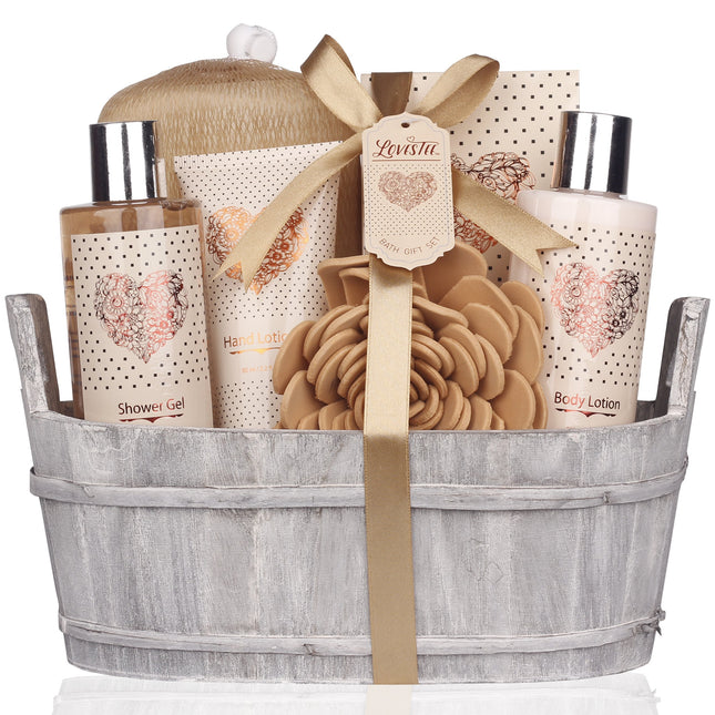 Spa Gift Basket Ã¢ÂÂ Bath and Body Set with Vanilla Fragrance by Lovestee - Gi