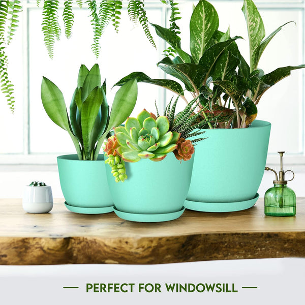 Utopia Home - Plant Pots Indoor with Drainage - 7/6.6/6/5.3/4.8 Inches Home Decor Flower Pots for Indoor Planter - Pack of 5 Plastic Planters for