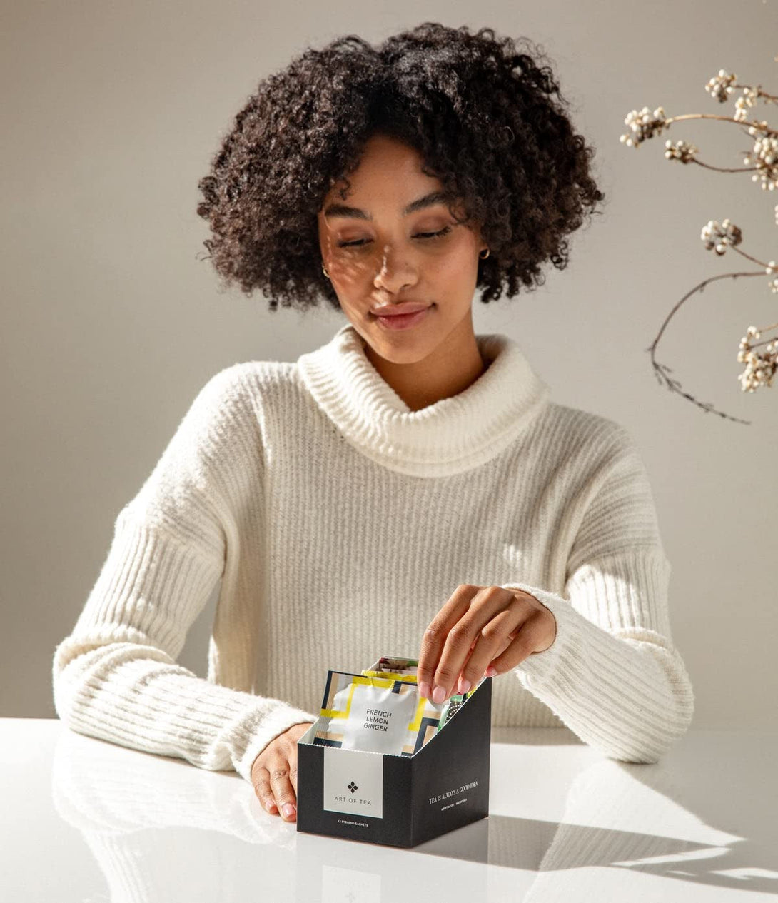 Art of Tea | Assorted Tea Bags Sampler Caffeinated and Non-Caffeinated| 12 Count Sampler Box