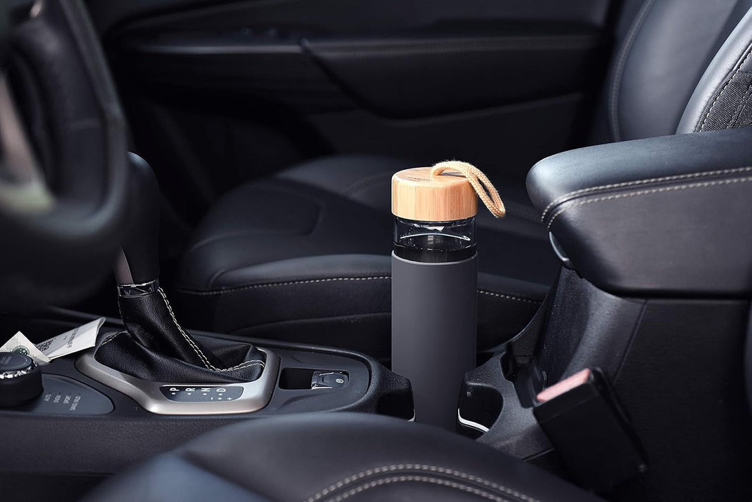 20 Oz Borosilicate Glass Water Bottle with Bamboo Lid and Silicone Sleeve – Reusable BPA Free Drinking Bottle with Lids - Cute Bottle for Women - Glass Shaker Bottle (Charcoal Grey)