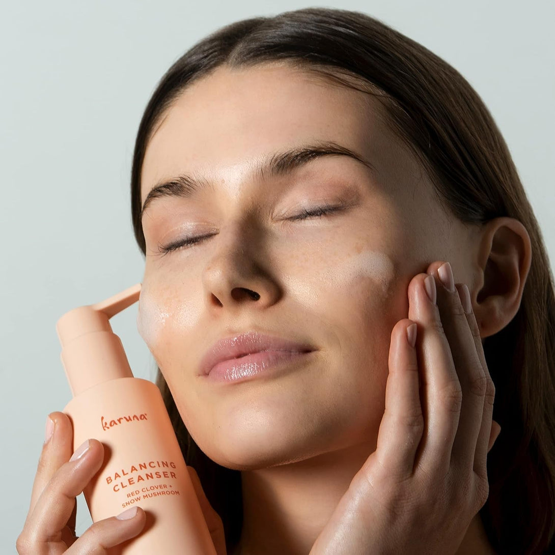 Karuna Balancing Facial Cleanser with Red Clover, Snow Mushroom, Lavender Flower Water, Hydrating, Soothing Foaming Face Wash, Facial Cleanser, 150 Ml